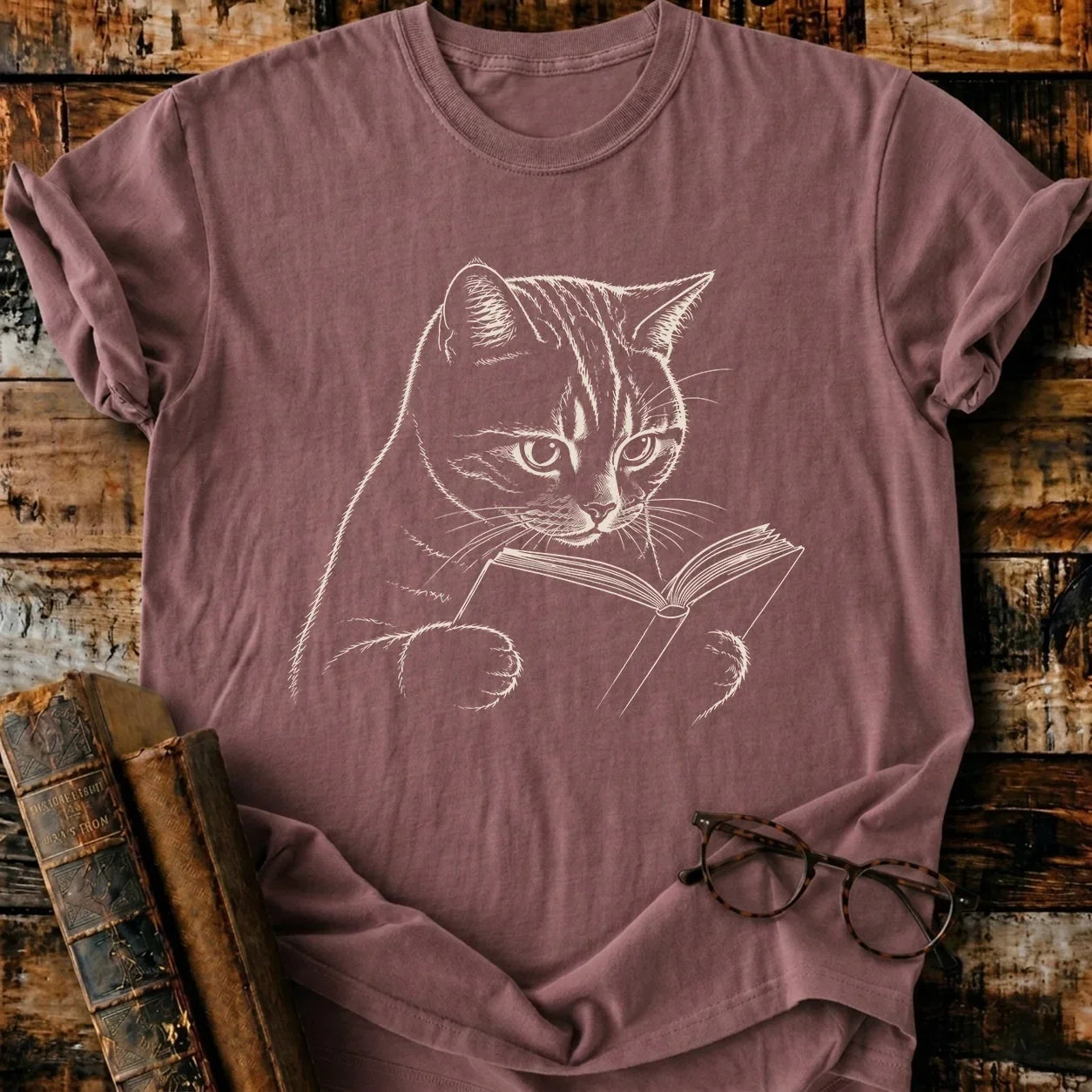 Shorthair Reading T-Shirt