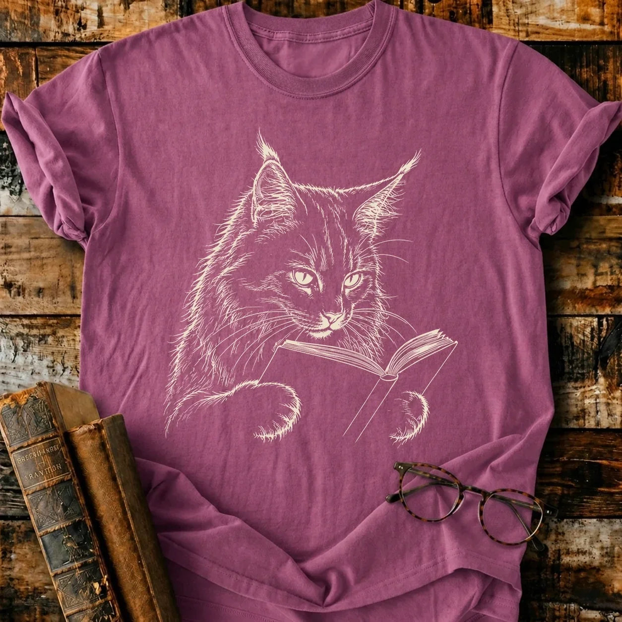 Maine Coon Reading T-Shirt