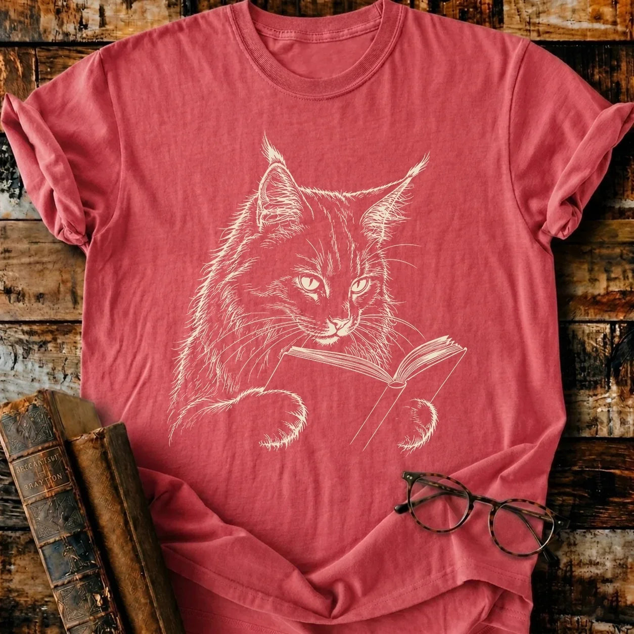 Maine Coon Reading T-Shirt