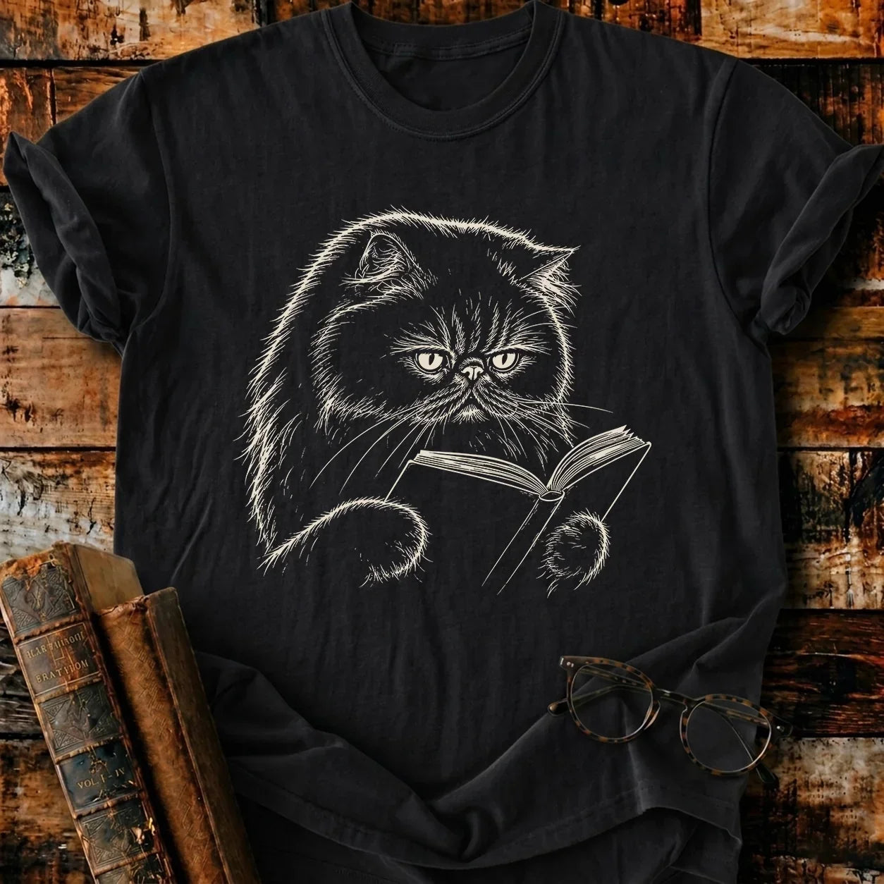 Persian Cat Reading T-Shirt