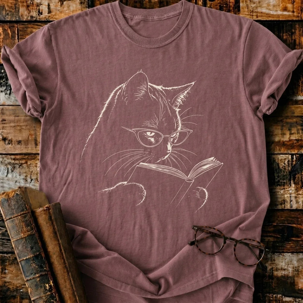 Vintage Reading Cat T-Shirt